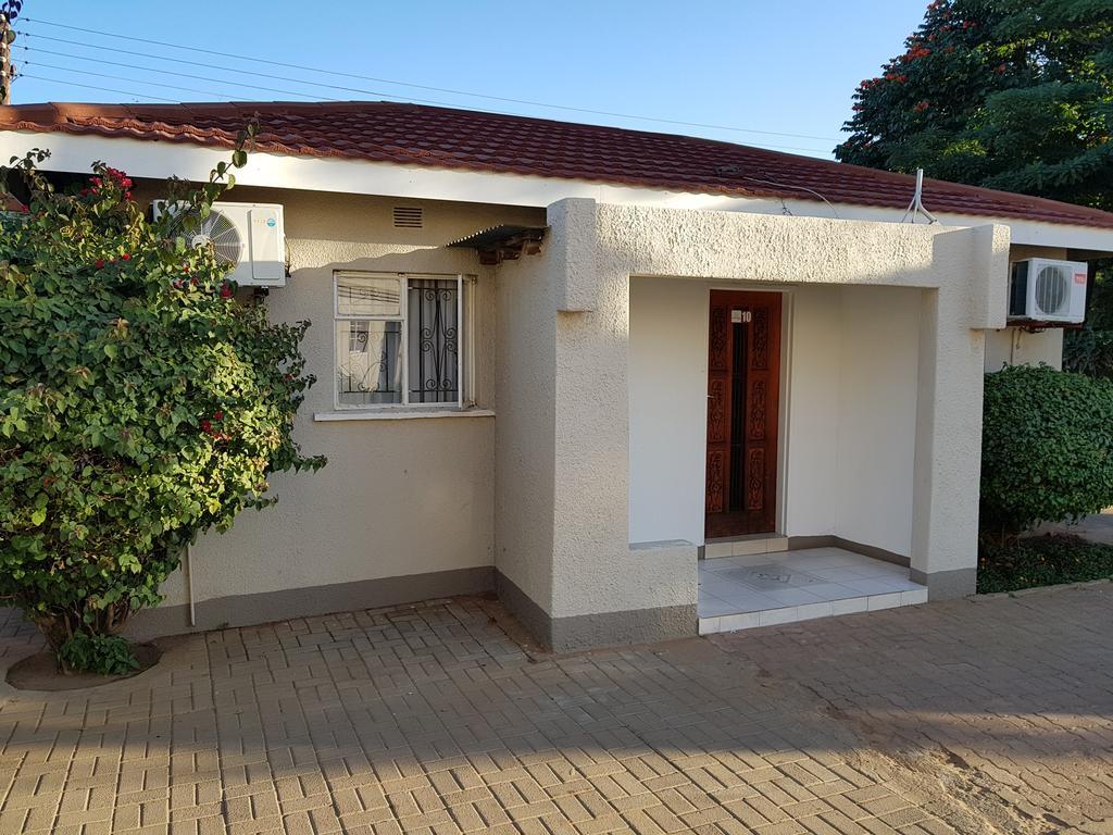Batho Pele Lodge Gaborone Exterior foto